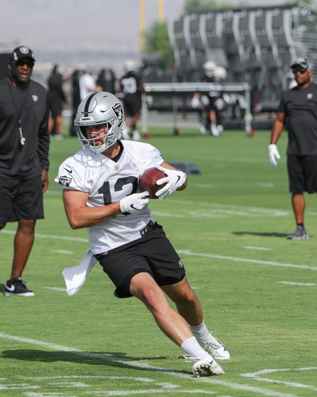 Raiders field Hunter Renfrow 7_22-15